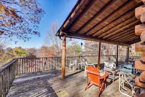 Property grounds - On-Site Trails, Pond! Rustic Harpers Ferry Cabin (Harpers Ferry)