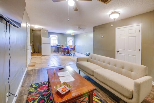 Rural Retreat in Fort Valley: 8 Mi to Main Street!