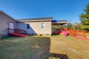 المنشأة من الخارج