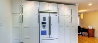 Serene & Spacious! Family-Friendly Catharpin Home