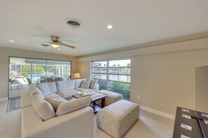 TV - Waterfront Punta Gorda Paradise: Dock & Pool! (Punta Gorda)