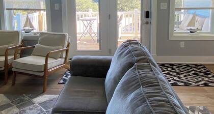 Perfect 3-bedroom house on 4x4 carova beach. Book early and save money.