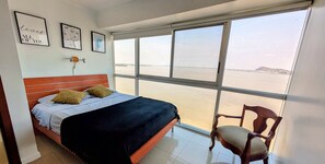 Room - Puerto Santa Ana · 2 Suites · Pool, Jacuzzi & Gym · Self Check-in (Guayaquil)