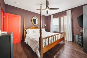 2 bedrooms, WiFi, bed sheets - Nice 2-bedroom cottage with AC in charming Arlington (Arlington)