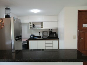 Departamento básico | Cocina privada
