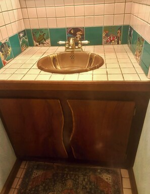 Shower, towels, soap, toilet paper