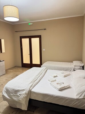 Ferro/asse da stiro, Wi-Fi, lenzuola