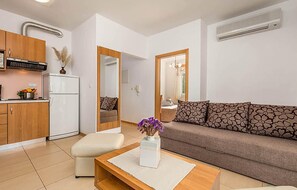 TV - Lovely apartment in Kampor with swimming pool (Kampor)