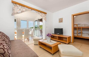 TV - Lovely apartment in Kampor with swimming pool (Kampor)