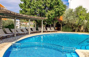 Pool - Gorgeous apartment in Rab with house sea view (Rab)