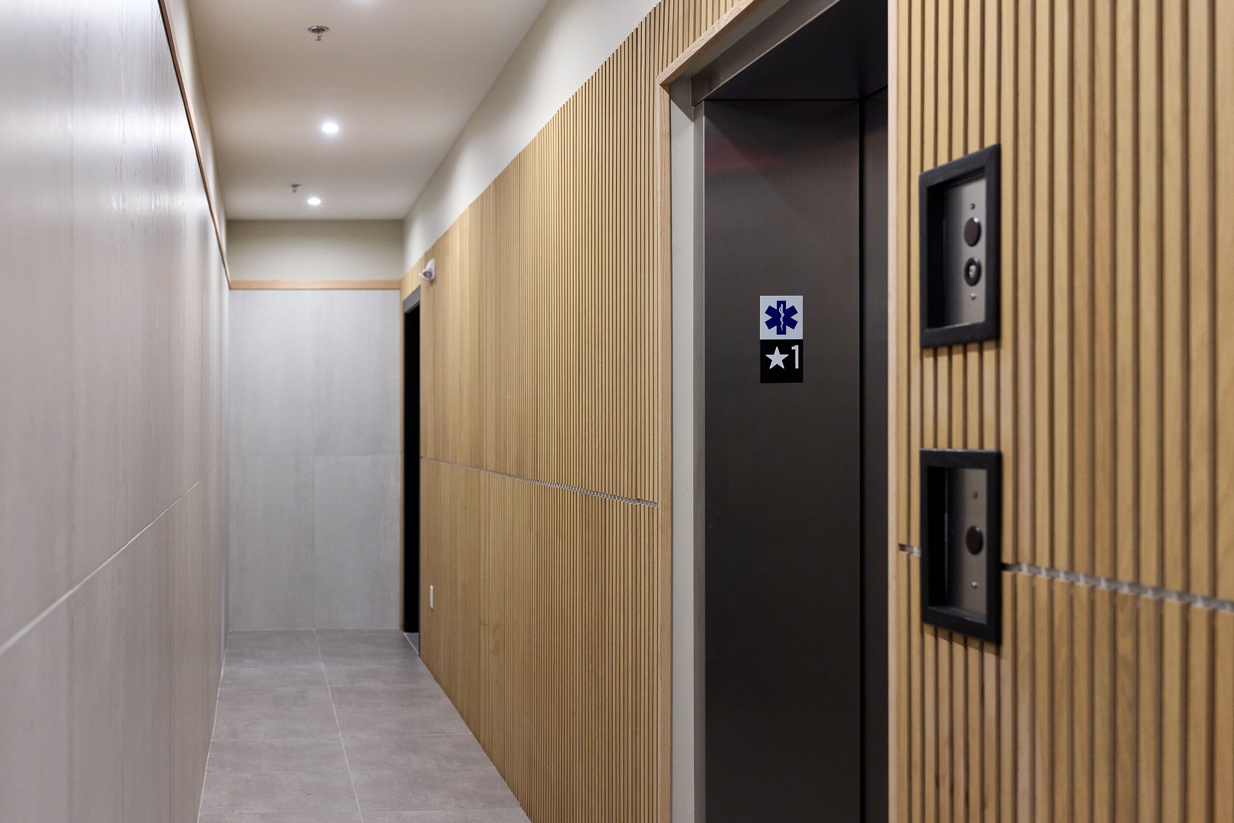 3 habitaciones y escritorio 