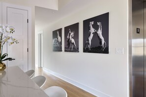 Room - Bright 3BR Loft Hoboken Gem (Hoboken)
