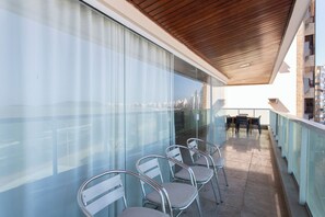 Apartment, Smoking | 3 bedrooms - Apto Pet Friendly com 3 Su tes e Vista Para o Mar (Guarapari)