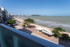 Apartment, Smoking | 3 bedrooms - Apto Pet Friendly com 3 Su tes e Vista Para o Mar (Guarapari)