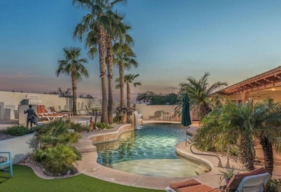 6-bedroom home with pool in charming Gold Canyon