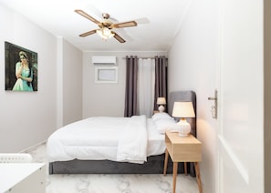 3 bedrooms, iron/ironing board, WiFi, bed sheets - Chez Marie Stays: Maadi 1 (Cairo Governorate)
