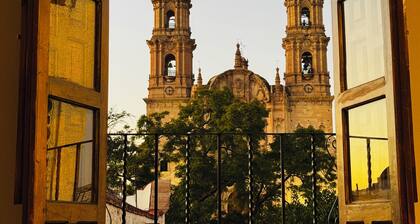 CASA UMBRAL -Plaza Principal-