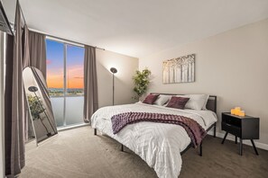 2 sovrum, skrivbord, strykjärn/strykbräda och gratis wi-fi