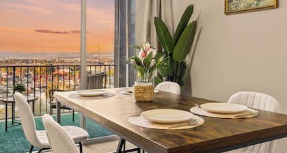 Luxury Coastal Stay Near SeaWorld, Airport & Downtown + Free Parking