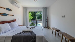 House, Smoking | 5 bedrooms - Casa Pet-friendly em Cond com Piscina e 5 Su tes (Porto Seguro)