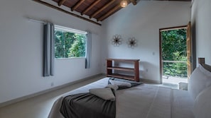 House, Smoking | 5 bedrooms - Casa Pet-friendly em Cond com Piscina e 5 Su tes (Porto Seguro)