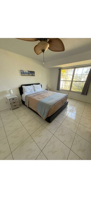 3 habitaciones, tabla de planchar con plancha y wifi gratis