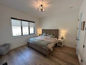 4 bedrooms, WiFi, bed sheets