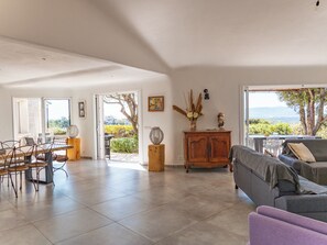 TV - Villa Dolce Di Cirendinu (Zonza)