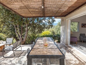 Outdoor dining - Villa Dolce Di Cirendinu (Zonza)
