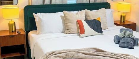 Työpöytä, Wi-Fi, vuodevaatteet