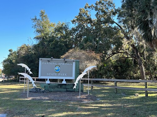 Fabulous private RV pad with full hookups, sewer and water located in Old Town