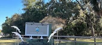 Fabulous private RV pad with full hookups, sewer and water located in Old Town