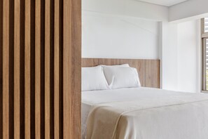 Iron/ironing board, WiFi, bed sheets - Beach Loft next to the Sheraton Leblon (Rio de Janeiro)