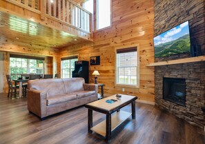 Smart TV, fireplace - Smoky Retreat w/ Hot Tub, Games & Mountain Views (Sevierville)
