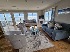 Smart TV, fireplace - Chesapeake Bay Retreat (Cambridge)