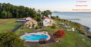 Outdoor pool, a heated pool - Chesapeake Bay Retreat (Cambridge)