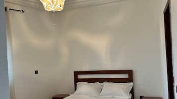 Deluxe Apartment, Balcony, City View | Laptop workspace, iron/ironing board, free WiFi