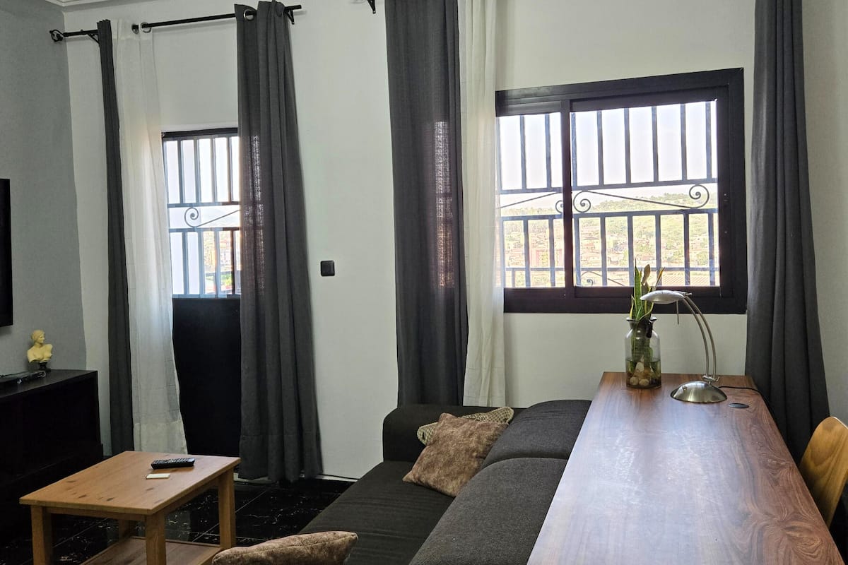 Deluxe Apartment, Balcony, City View | Living area