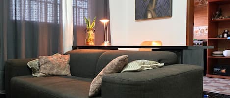 Appartement Deluxe, balcon, vue sur la ville | Aire de séjour