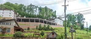 Property grounds - Sunset Lover - Breathtaking Balcony Views, Sleeps 4, 15 Minutes Walk to Downtown (Gatlinburg)