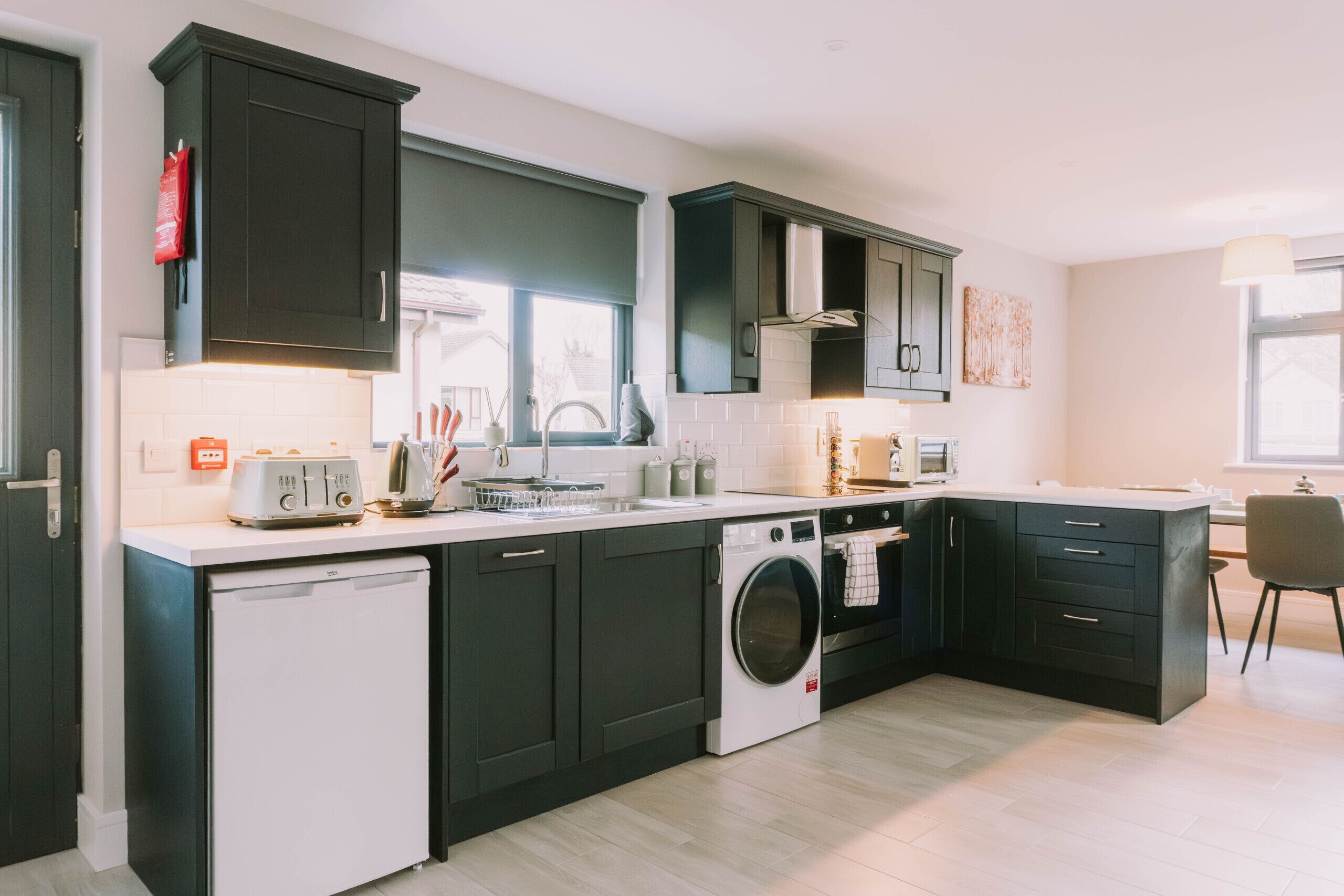 Fridge, microwave, oven, coffee/tea maker