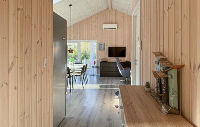 Beautiful home in Oksbøl with sauna