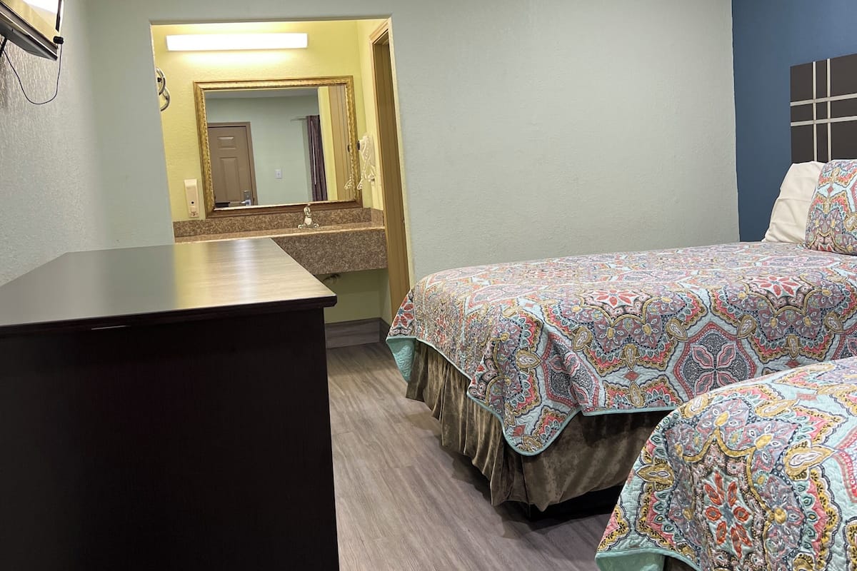 Basic Double Room | Desk, free WiFi