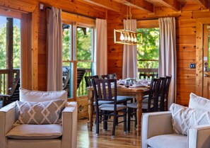 Dining - 5BR Cabin w/ Hot Tub, Theater & Game Room (Pigeon Forge)