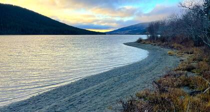 Lovely home in Äre with sauna