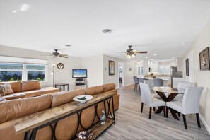 Interior - Englewood Private Vacation Home on Lemon Bay Canal with Hot Tub - Only 4 Miles to Gulf Beaches (Englewood)