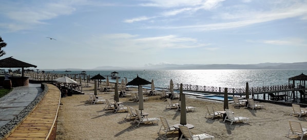 Outdoor pool - Apartment with beautiful view of the Paracas Bay (Paracas)