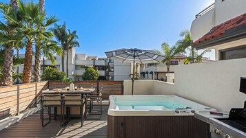 숙박 시설 정면