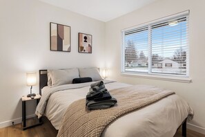 5 chambres, fer et planche à repasser, Wi-Fi gratuit, draps fournis