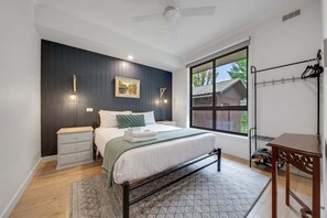 Room - Bright at Home - perfect location! (Alpine)